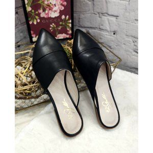 42 Gold Black Castle Cap Toe Mule Women's Flats Sz 6.5